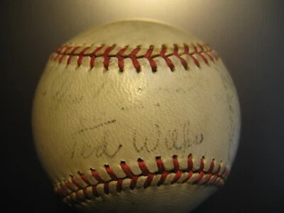 1948 St. Louis Cardinals Team Signed baseball Stan Musial Joe Medwick Ted Wilks - Image 1 of 4