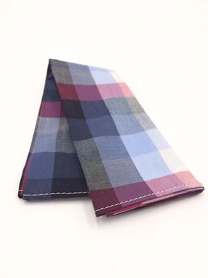 Pañuelo cuadrado de bolsillo de algodón a cuadros blanco rosa azul $95 Bloomingdales para hombre Foto 1 de 4