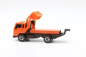 VINTAGE 1991 HOT WHEELS ORANGE RECYCLING REFUSE GARBAGE TRUCK BLUE CARD #143 - Picture 1 of 8