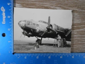 VINTAGE WW2 PHOTO UNPUBLISHED 8TH AIR FORCE B-17 PLANE NOSE HOMESICK ANGEL 100C - Picture 1 of 3
