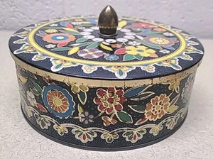 Vtg Decorative Tin Floral Round W/ Lid Made in England, Beautiful Treat Tin 7" - Picture 1 of 6