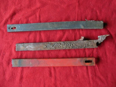 ALFA ROMEO DUETTO / 69 SPIDER Usado Original LOTE 3 SOPORTES DE MONTAJE Parachoques Delantero Foto 1 de 4