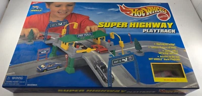 Vintage Hot Wheels World Set 1996 Super Highway Playtrack Green Tollbooth Sealed - Image 1 of 4