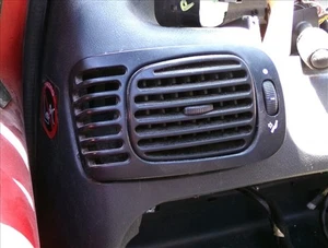100691 Chorro de aire izquierdo TATA INDICA 1.4 G 2010 - Imagen 1 de 3