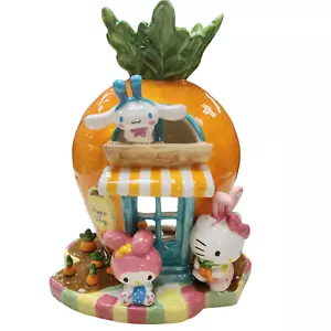Candelabro Blue Sky Clayworks Hello Kitty and Friends Zanahoria Casa 24434 - Imagen 1 de 6