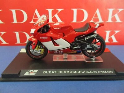 Die cast 1/24 Modellino Moto GP Ducati Desmosedici Carlos Checa 2005 - Immagine 1 di 4