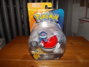 POKEMON POPPLIO POKE BALL CARRY YOUR POKEMON EVERYWHERE NIP 2017 - Picture 1 of 5