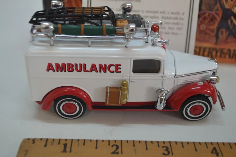 Matchbox Collectibles 1937 GMC Van TM GM Ambulance - Image 1 of 1