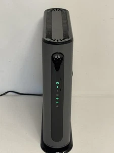 Motorola MG7700 AC1900 Dual-Band DOCSIS 3.0 Cable Modem WiFi Router w Power Cord - Picture 1 of 8