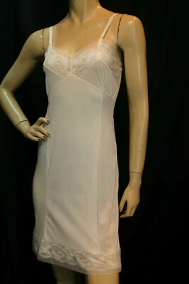 ROSA Rubor Nuevo de Lote Antiguo Talla 32 De Colección Años 70 Nylon Vestido Completo Sin Mangas Encaje Gasa Prendas para Piedras Años 70 Foto 1 de 4