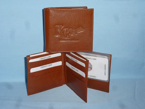 KANSAS CITY ROYALS   Leather BiFold Wallet    NEW    brown 4 + Cover