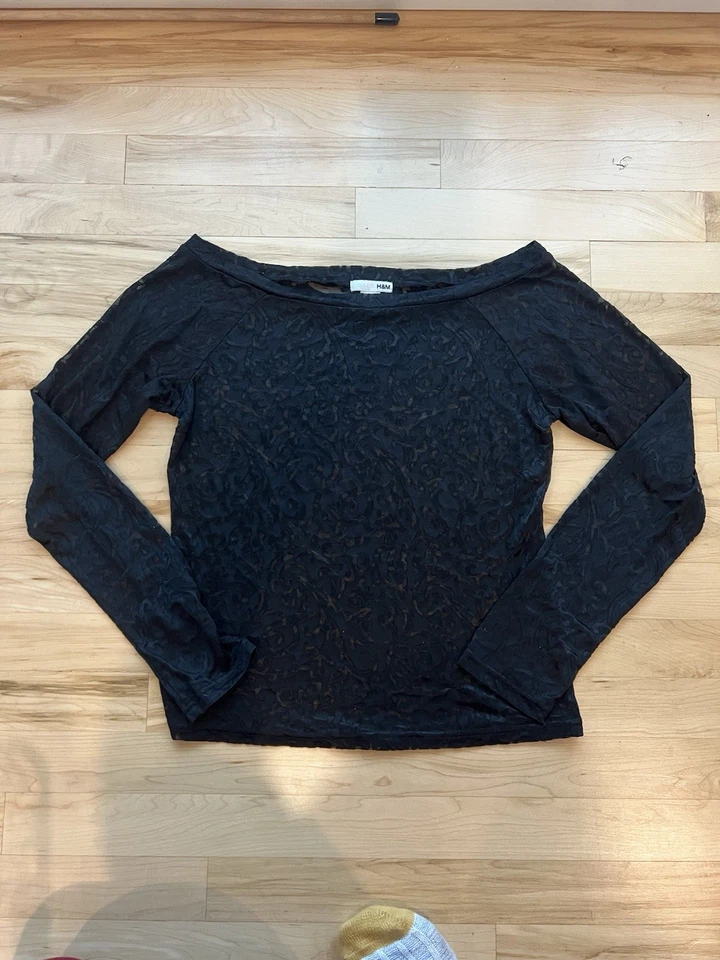 Top H&M Y2K Negro Semi Transparente Terciopelo Burnout Manga Larga - Talla M Foto 1 de 4