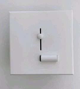 Lutron Lyneo LSSI-502B-FAW-M Schiebedimmschalter in weiß - Bild 1 von 3