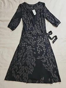 H&M Leaf Print Wrap Dress Black & Gray 3/4 Sleeve Women's Size 8 - Picture 1 of 4