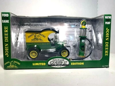 1998 Gearbox 'John Deere - 1912 Ford Model T  & 1920s Wayne Gas Pump' - Image 1 of 4
