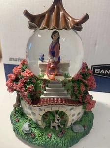 Vintage Rare Disney Mulan Snow Globe Music Box Discontinued - Picture 1 of 13