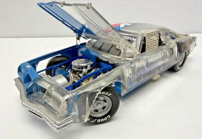 Coche de carreras Richard Petty escala 1:24 Inv. #5463-Exhibición recortada Awsum Franklin como nueva Foto 1 de 4