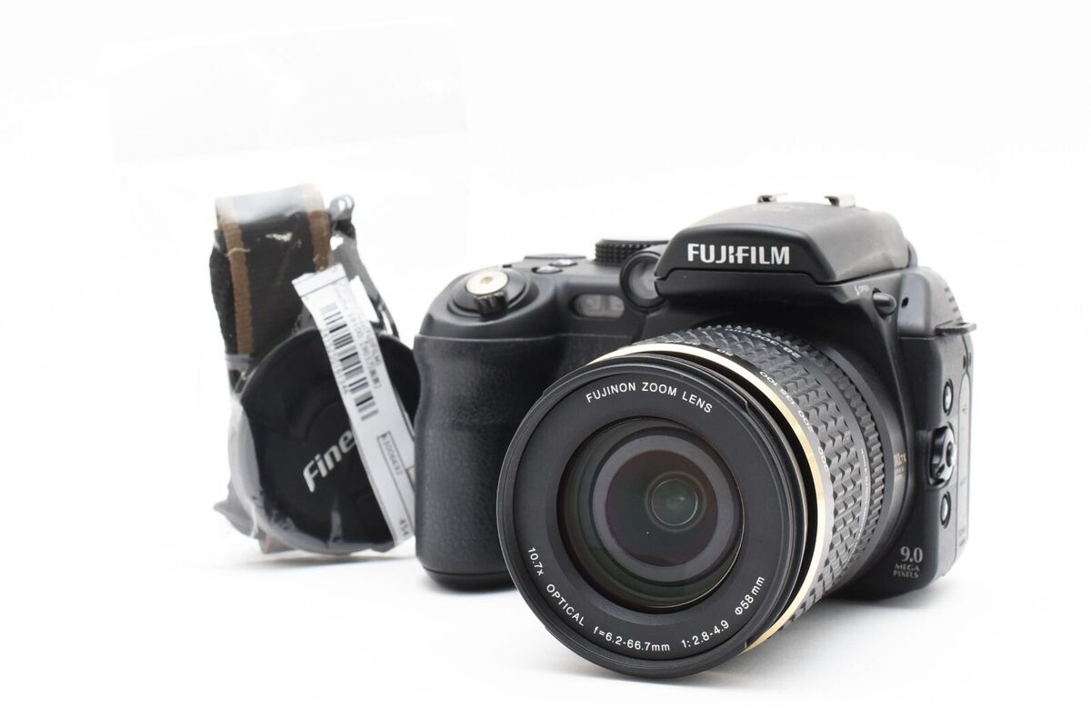 Fujifilm FinePix S Series 8-9.9MP Digital Cameras for Sale Fujifilm FinePix S Series 8-9.9MP Digital Cameras for Sale