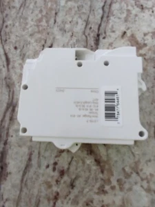 LB115-T 15A 1-Pole Plug-On Standard Branch Circuit Breaker, Thermal Magnetic - Picture 1 of 6