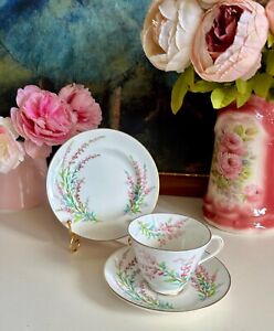 Lovely Vintage 1940s Royal Doulton "Bell Heather" H4840 Signed Floral Tea Trio