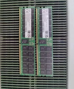 SK Hynix 64G 2RX4 DDR5 5600 RDIMM REG ECC memoria server 8x64gb=512gb - Foto 1 di 1