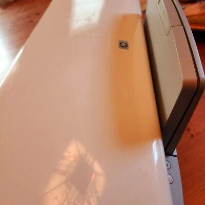 HP Deskjet 5440 Digital Photo Inkjet Printer - Image 1 of 2