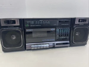 SONY CFS-1010 AM/FM/CASSETTE RECORD & PLAY - STEREO - ALTOPARLANTI STACCABILI - - Foto 1 di 13