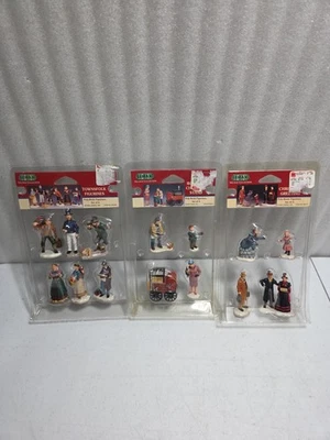 (3) Lemax 1999 Village Collection Townsfolk Рождественское поздравление Жареный Каштан - Изображение 1 из 4