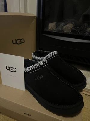 Black Ugg Women’s Slippers In Size 6 - Image 1 of 4
