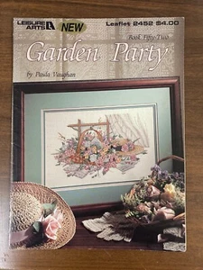 Leisure Arts Garden Party by Paula Vaughan Cross Stitch Pattern - Bild 1 von 3
