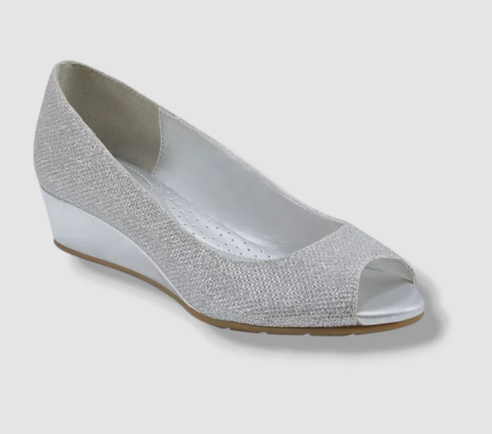 Bandolino Women's Silver Candra Peep Toe Wedge Dress Pumps Heels Size 7.5
