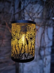LED Solarlaterne Gräser schwarz zum Hängen Laterne Deko Windlicht Gartenbeleucht - Bild 1 von 9