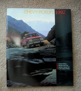 CHEVROLET CHEVY PICKUPS 1992 -  68 Pages DEALERS SHOWROOM BROCHURE BOOKLET  VG - Picture 1 of 2