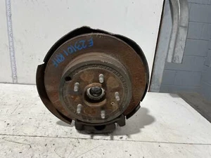 Holden Captiva Right Rear Hub Assembly CG 09/2006-02/2011 - Picture 1 of 5