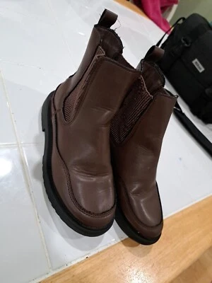 Botas marrones forradas Sherpa talla 13 para niños Foto 1 de 4