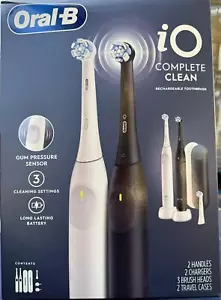 Oral-B iO Spazzolino Ricaricabile Pulito Completo Confezione da 2 - Foto 1 di 1