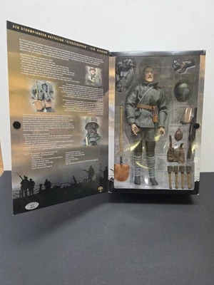 Sideshow Bayonets & Barbed Wire Series 1 6th Sturmpioneer Battalion Stormtrooper - Image 1 of 4