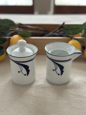 Azúcar y crema DANSK Flora Bayberry con tapa blanco azul hecho en Portugal Foto 1 de 4