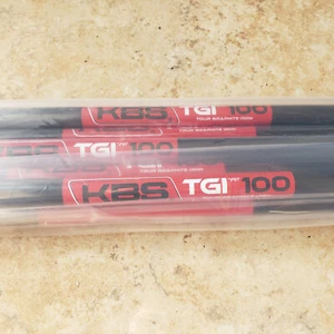Nuevo eje de cuña $700 KBS Tour Graphite TGI 100 4-PW y 1 PGI 100 .355 cónico - Imagen 1 de 3