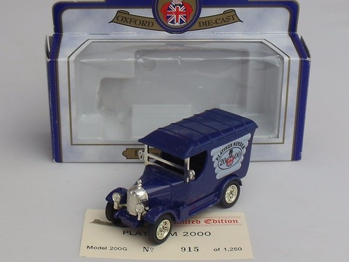 VANS OXFORD DIECAST PLATINUM MEMBER 2000 VAN COME NUOVO E IMBALLATO