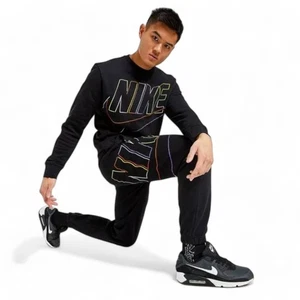 Nike Swoosh Men's Futura 2 PC Sweatsuit Size 2XL Fleece Hoodie JOggers NWT - Picture 1 of 8