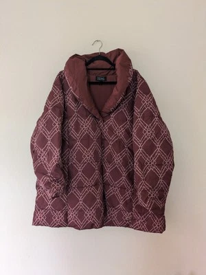 Chaqueta Dennis Basso Reversible Estampado Granate a Sólida Resistente al Agua talla 2X Foto 1 de 4