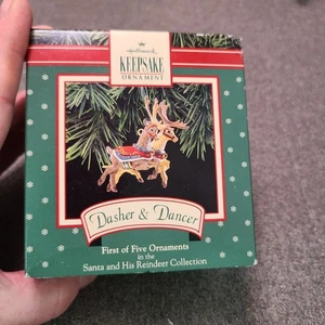 DASHER & DANCER 1992 Hallmark Andenken Ornament Weihnachtsmann und Rentier 1. von 5 - Bild 1 von 5