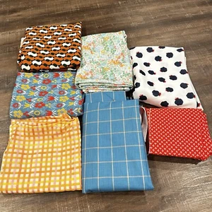 Vintage Mixed Lot Fabric Remnants Patterns Prints Crafting Sew Stash Estate - Picture 1 of 24