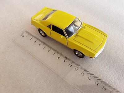 Welly Collection Die Cast Car 1968 Chevrolet Camaro Z28 Yellow - Photo 1/3