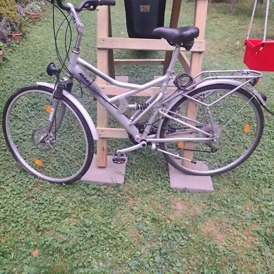 Alu Trekking Fahrrad 28 Zoll Shimano Schaltung Scheibenbremse - Bild 1 von 4