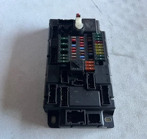 MINI COOPER Convertible R57 PL3 H4 Fuse Box BCM OEM 6135 3455442-02 - Picture 1 of 5