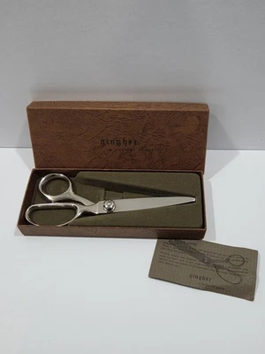 Gingher 7 1/2" Pinking Shears for Sewing and Crafts Zig Zag Cut Pattern - Image 1 of 4