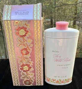 New ! 1970 Avon WILD ROSE Perfumed Talc Body Powder Floral Tin Container S86 - Picture 1 of 5