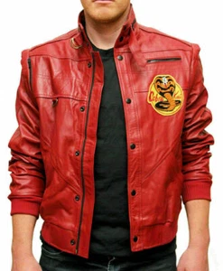 GIACCA DA UOMO COBRA KAI KARATE KID JOHNNY LAWRENCE ROSSA VERA BIKER GIACCA IN PELLE - Foto 1 di 11